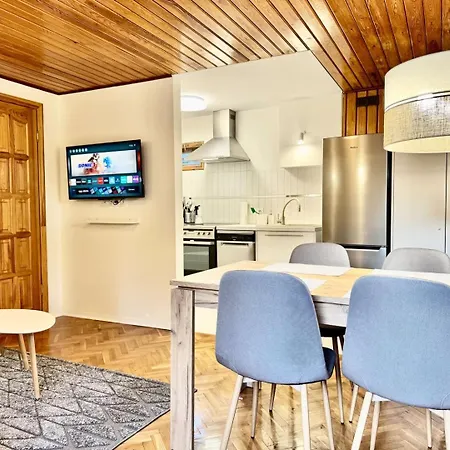 ホームステイ Kaszubska 8 ソポト